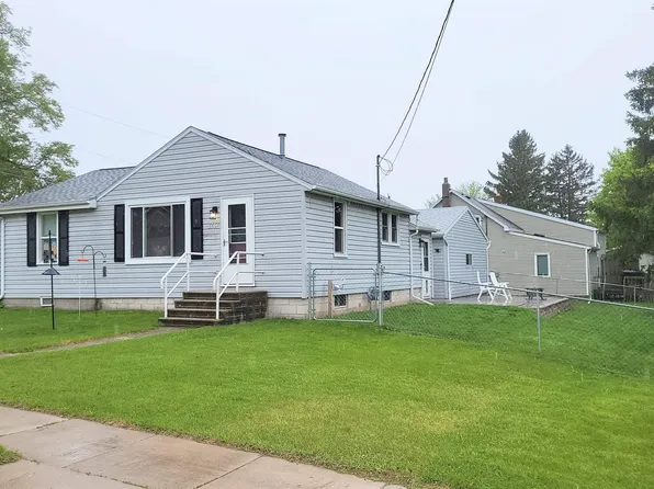 1141 Harrison St, Kaukauna, WI 54130
