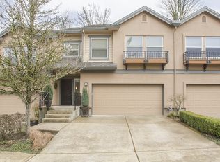 8 Summit Ridge Ct, Lake Oswego, OR 97035