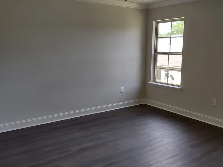 464 Silver Hill Dr — Photo 9