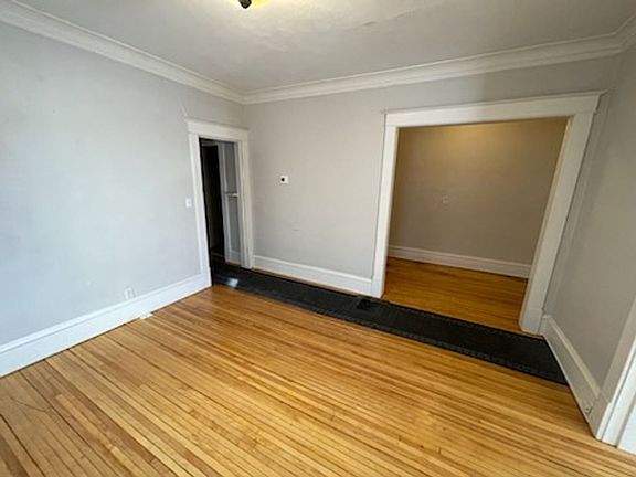 4th image of 2721 Girard Ave S APT 3