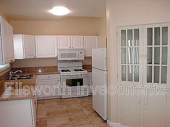 2nd image of 3521 Park Blvd