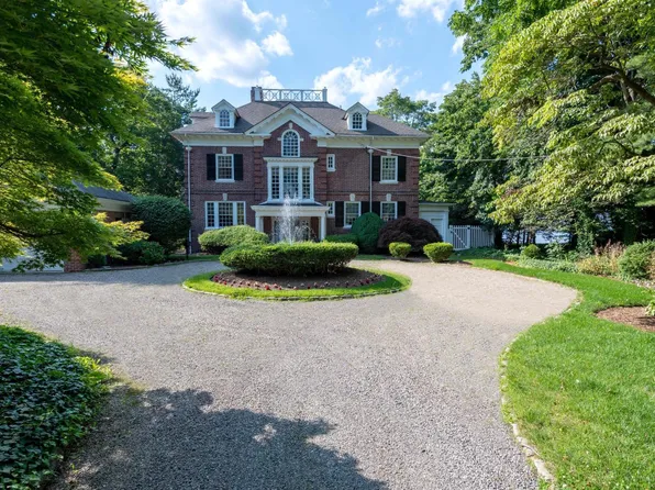 605 Bank Ave, Riverton, NJ 08077