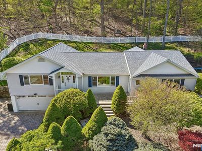 63 Danebury Downs, Saddle River, NJ, 07458