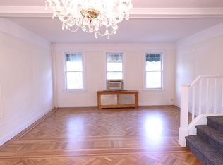 68-06 Clyde St #2, Forest Hills, NY 11375