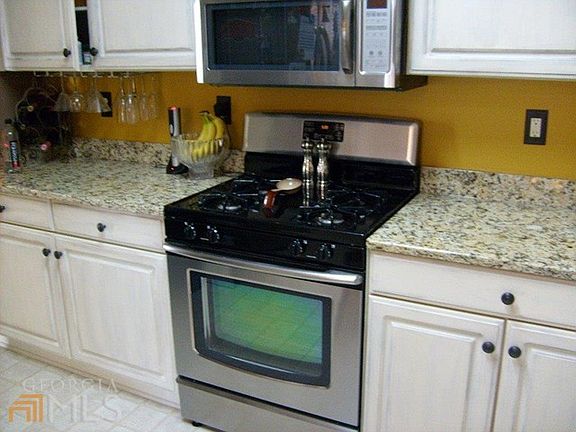 3rd image of 1039 Colony Creek Dr