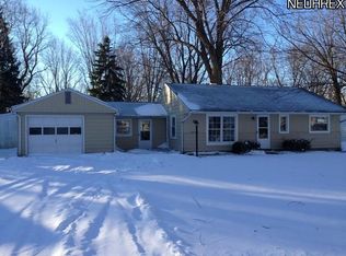 6046 Dundee St, Madison, OH 44057
