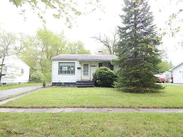 22411 Clyde Ave photo 1