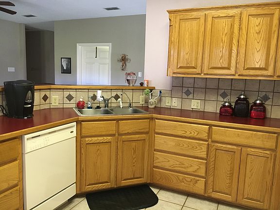 4th image of 29 Woodlawn Way
