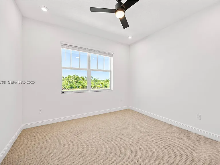 3542 NW Solange Ct — Photo 31