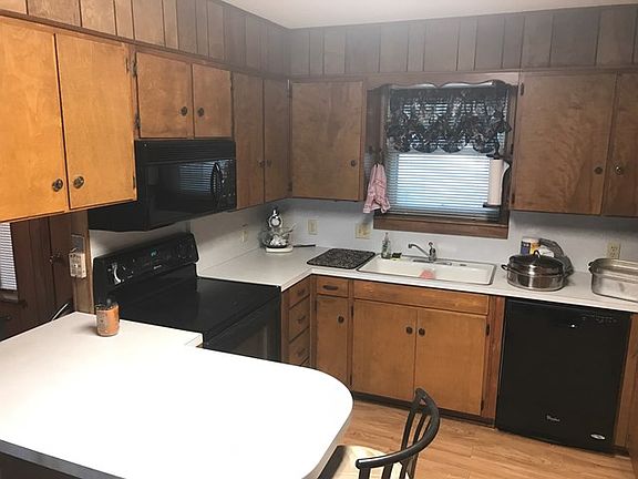 2nd image of 1003 E 17th St