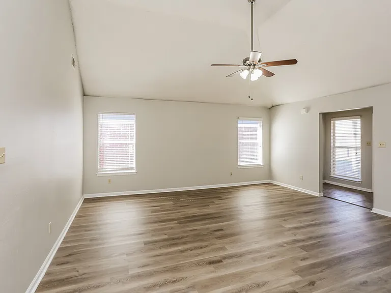 5978 E Wagon Hill Rd — Photo 3