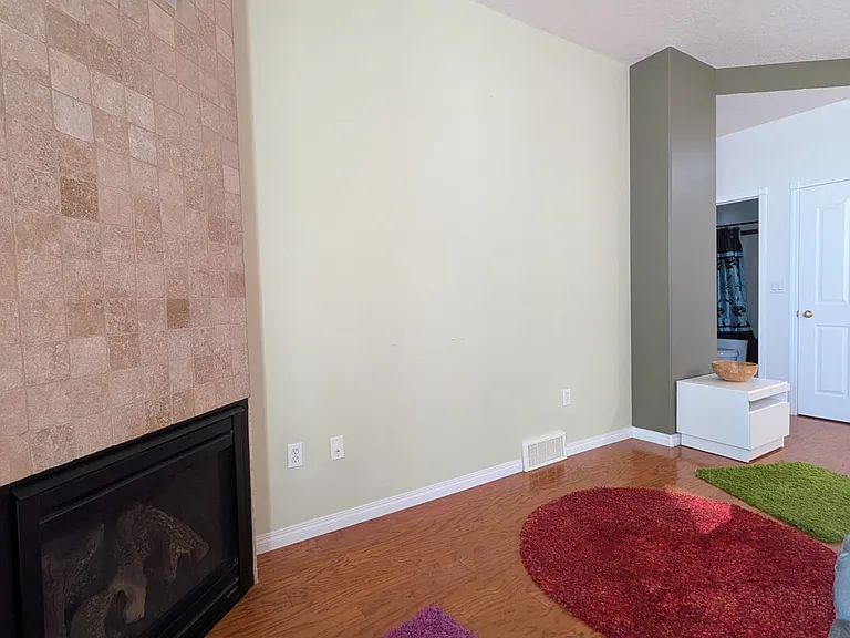 1901 Victoria Ave #206 — Photo 10
