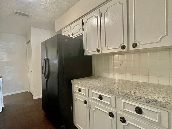 2nd image of 1213 Girard Ave