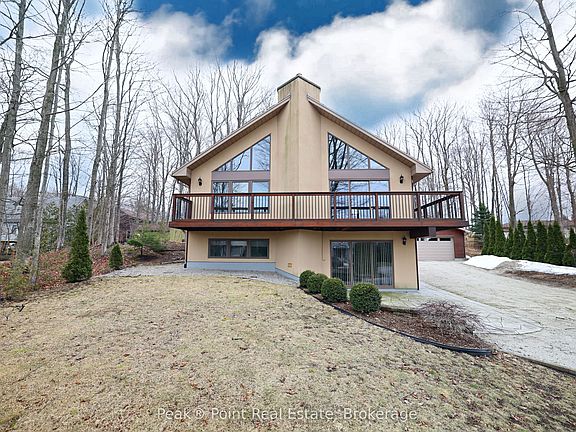 3rd image of 9 Carson Lake Cres