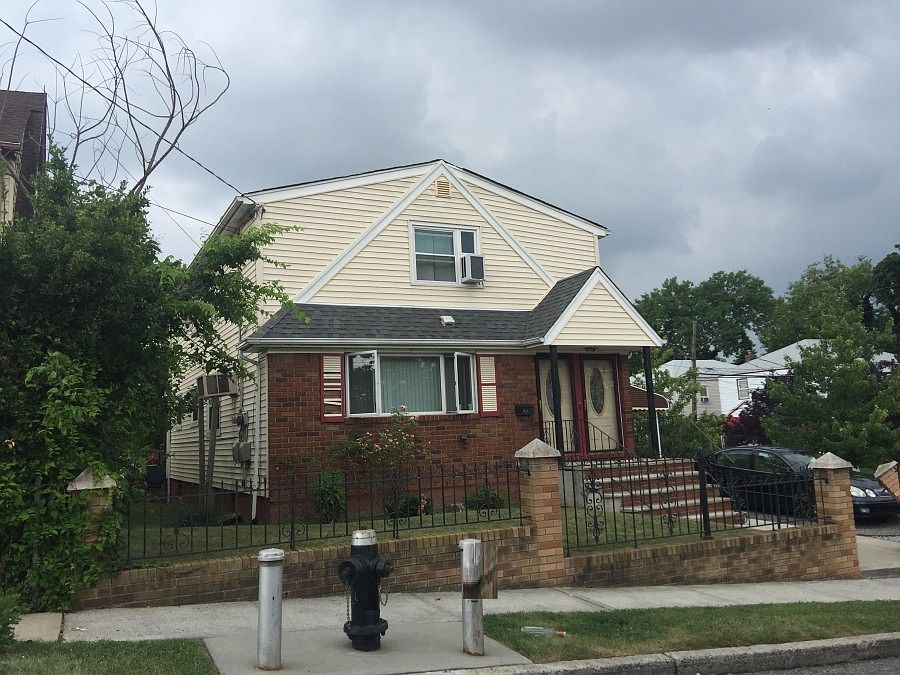 2nd image of 11628 192nd St