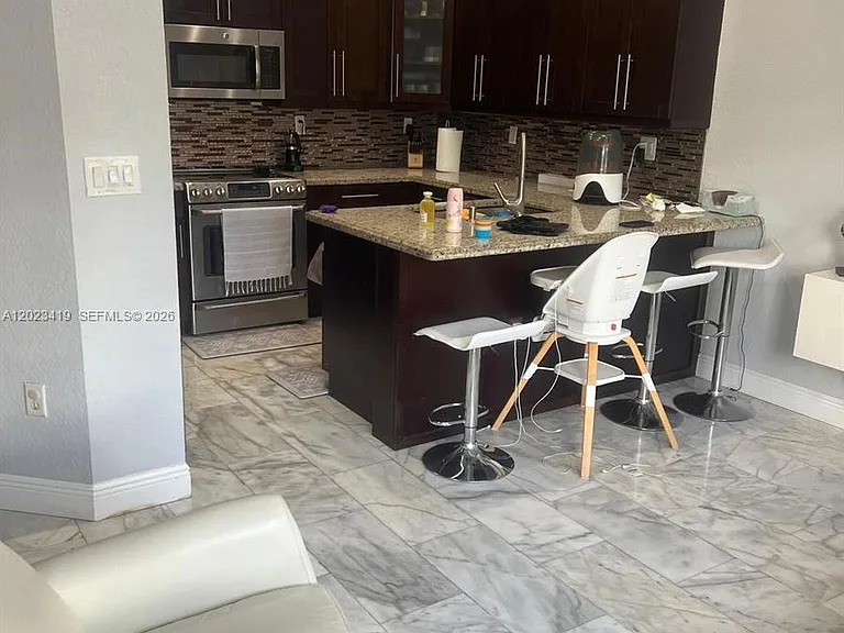 4301 SW 160th Ave #215 — Photo 3