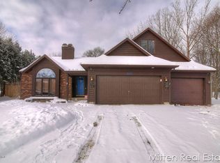 6040 Adaway Ct SE, Ada, MI 49301
