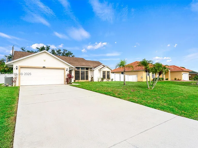 3561 SW Carmody St — Photo 3