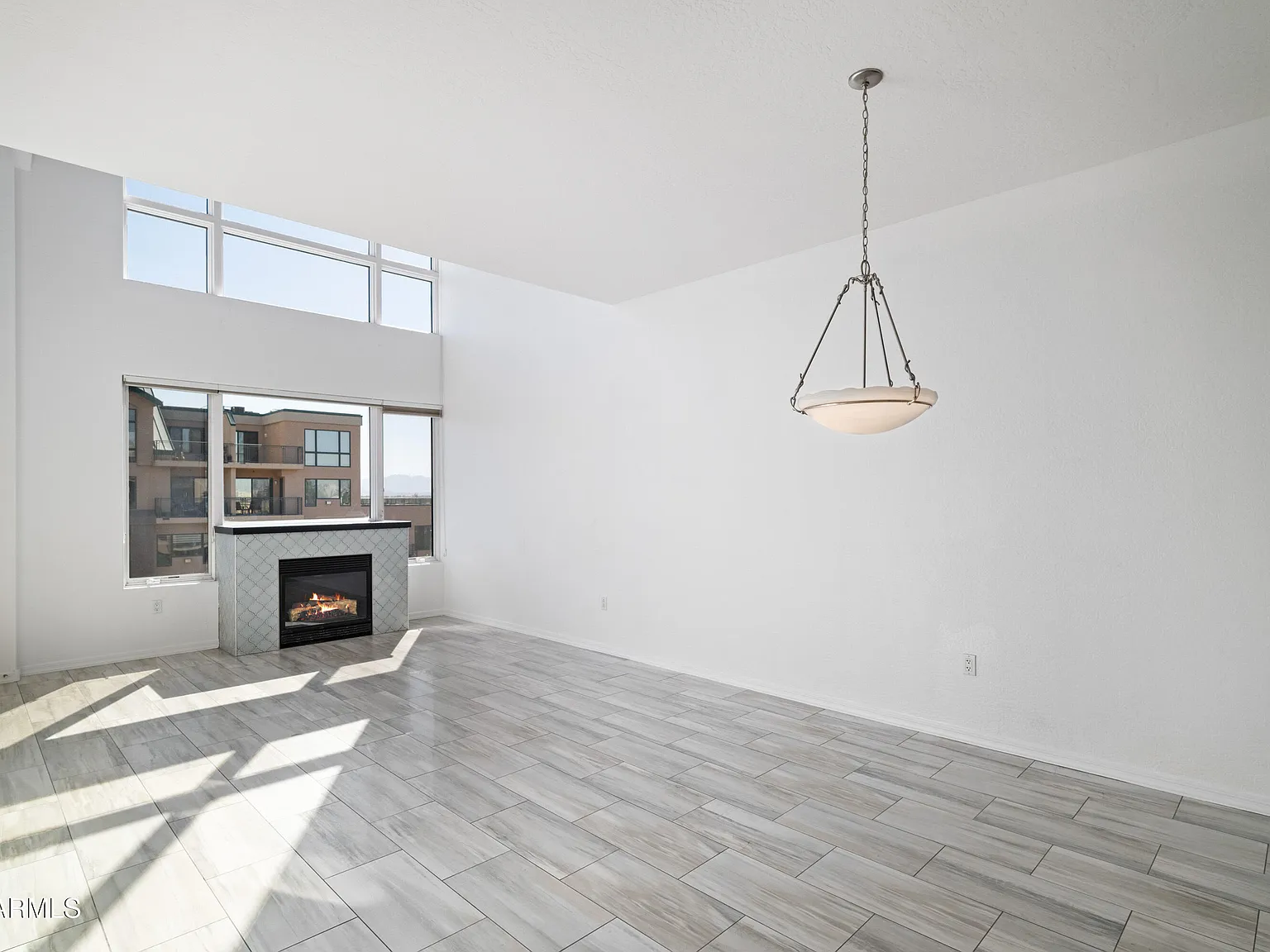 2 bed, 2.0 bath, 1428 sqft, $2,600 — Photo 2