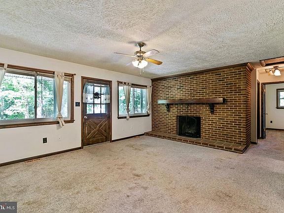 Living Room has Fireplace