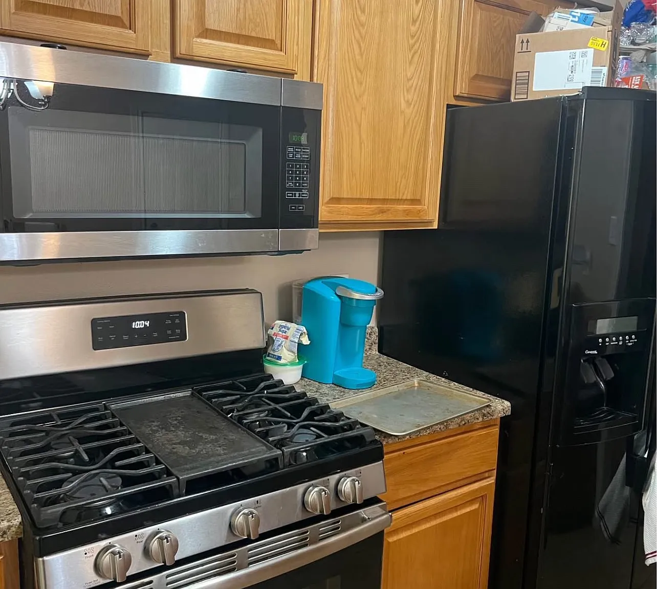 3 bed, 850 sqft, $595 — Photo 4