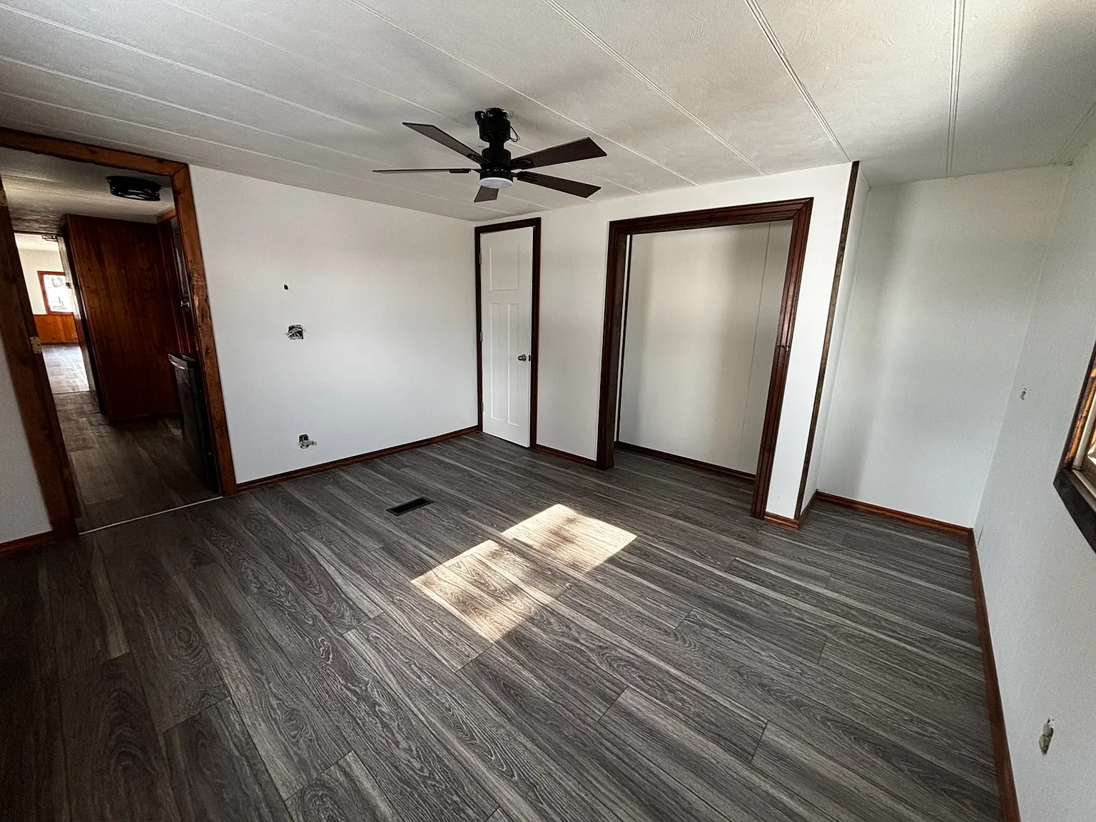 2 bed, 1000 sqft, $1,000 — Photo 3