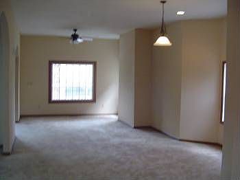 3rd image of 220 Olive St