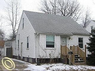 2nd image of 22084 Tuscany Ave