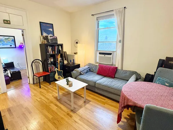 83 Hall Street image 2 of 11