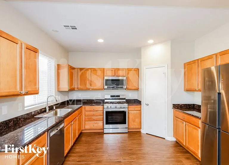 2842 Dalsetter Dr — Photo 6