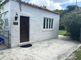 262 NE 96th St, Miami Shores, FL