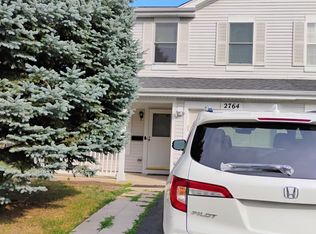 2764 Cedar Glade Rd, Naperville, IL 60564