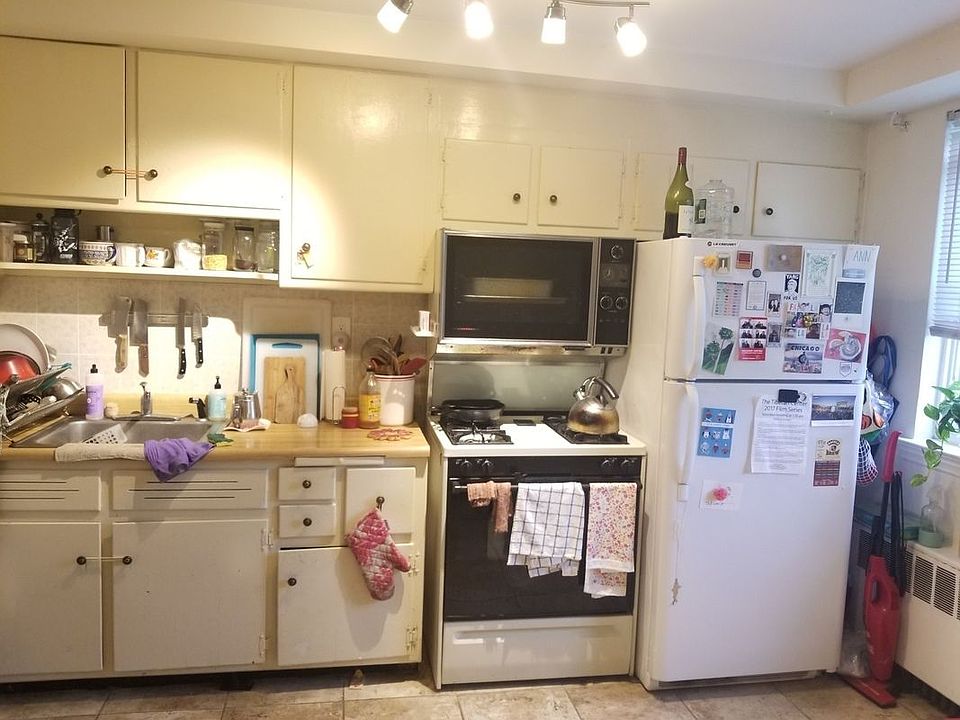 1st image of 2848 48th St #1