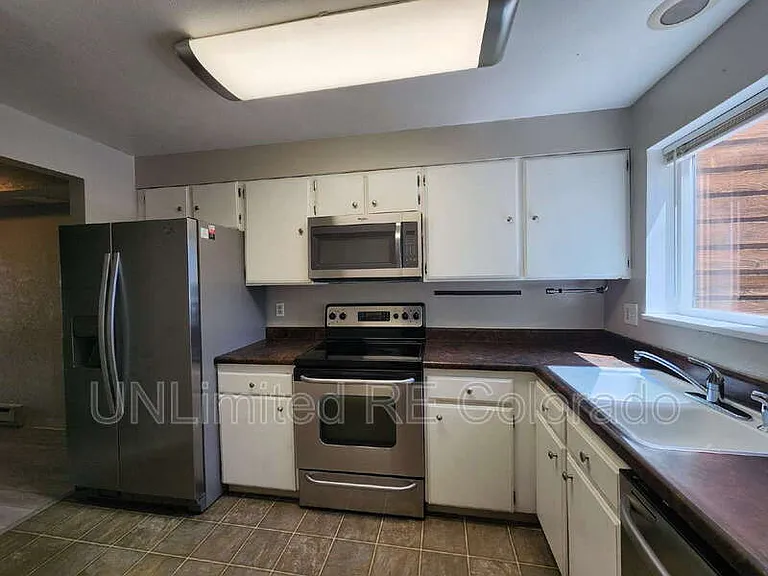 301 Zeta St #2 — Photo 6