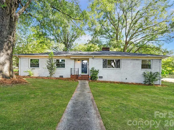 6109 Robinson Church Rd, Charlotte, NC 28215