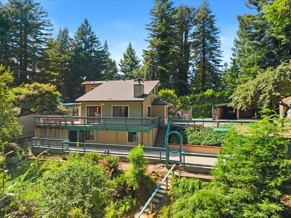 3253 Greenwood Heights Dr, Kneeland, CA 95549