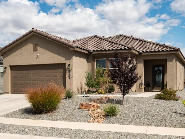 1976 Tesoro Loop NW, Los Lunas, NM 87031