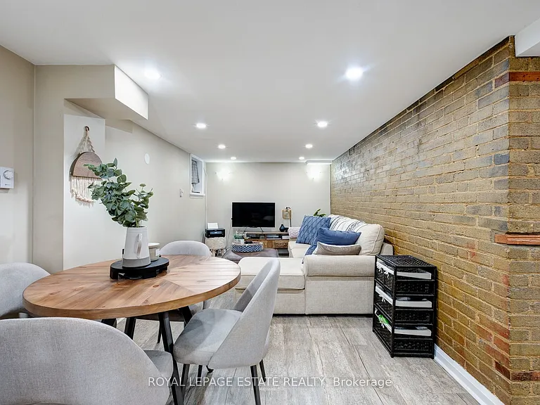 34 Lockwood Rd #BASEMENT — Photo 6