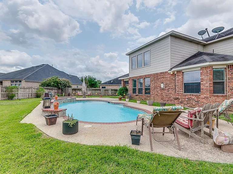 5007 Jade Cove Ct — Photo 1
