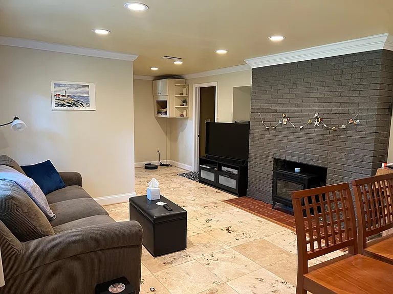 8 Virginia Dr — Photo 5