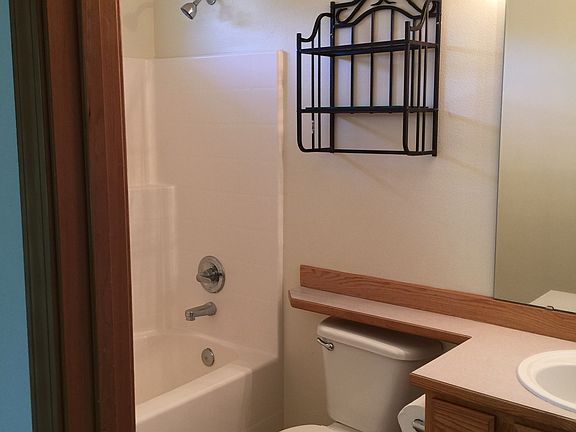 4th image of 8711 Queensbury Dr