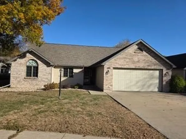 2304 22nd Ave, Sterling, IL 61081