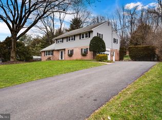 1913 Lincoln Ave, Wyomissing, PA 19610