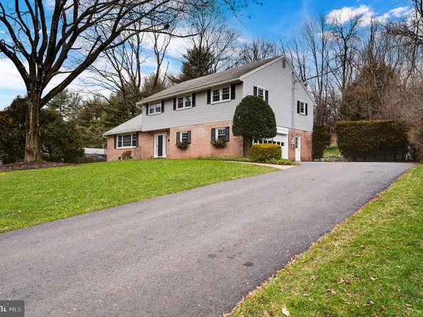 1913 Lincoln Ave, Wyomissing, PA 19610