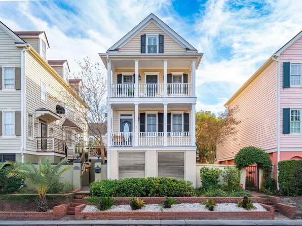 203 Wentworth St, Charleston, SC 29401