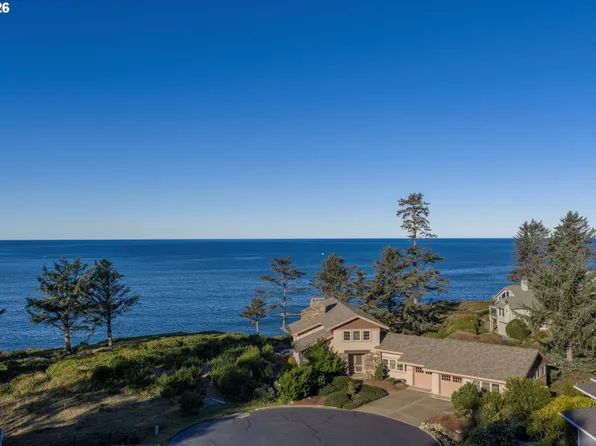 218 Sea Crest Pl, Otter Rock, OR 97369