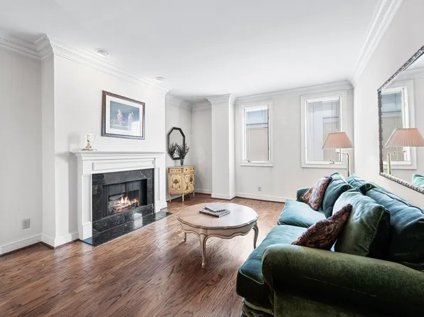 3733 W End Ave APT 200, Nashville, TN 37205