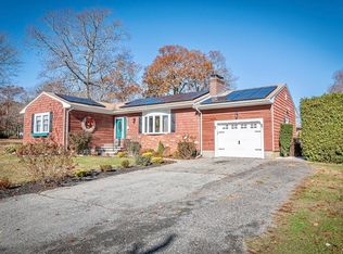 158 Mohawk Rd, Somerset, MA 02726