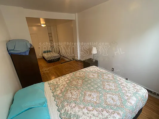 Rented by Highline Residential | media 10