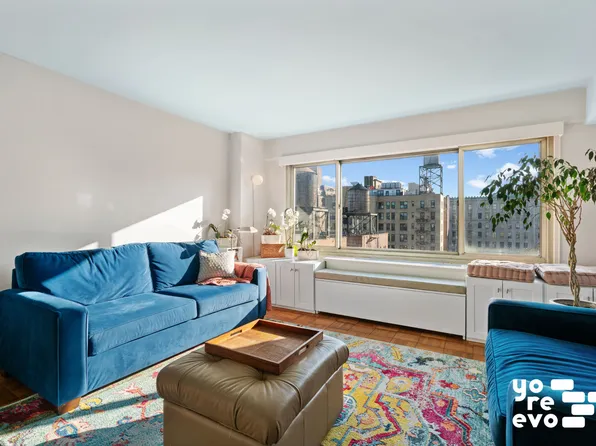 60 Riverside Drive image 2 of 10